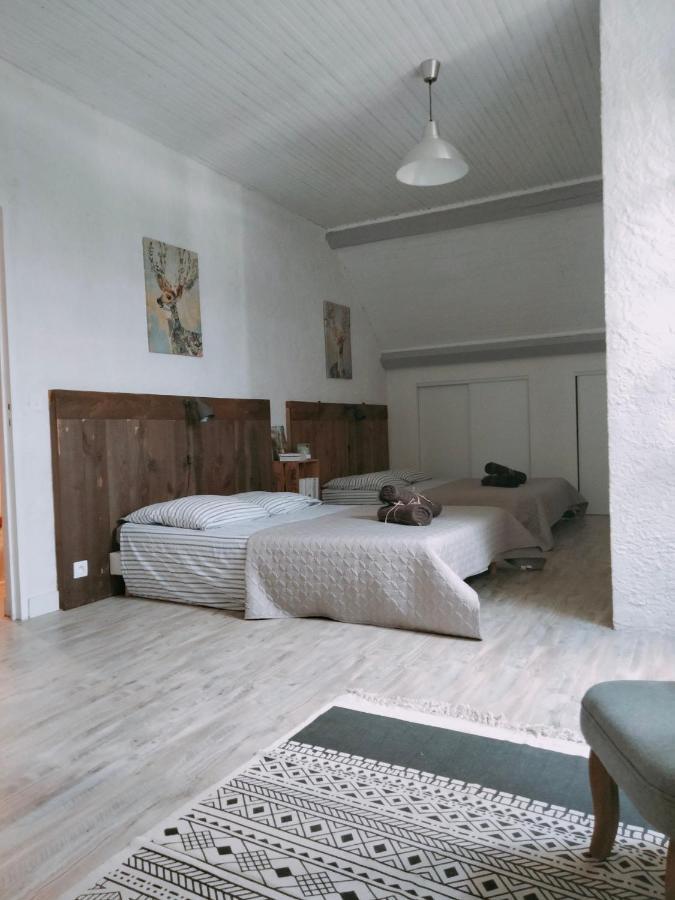 Chambre Familiale Anna "Mon Lit Au Pre" , Jusqu'A 4 Adultes Et 2 Enfants Avec Piscine Familles, Couples Ou Femmes Seulement Pontours Eksteriør billede